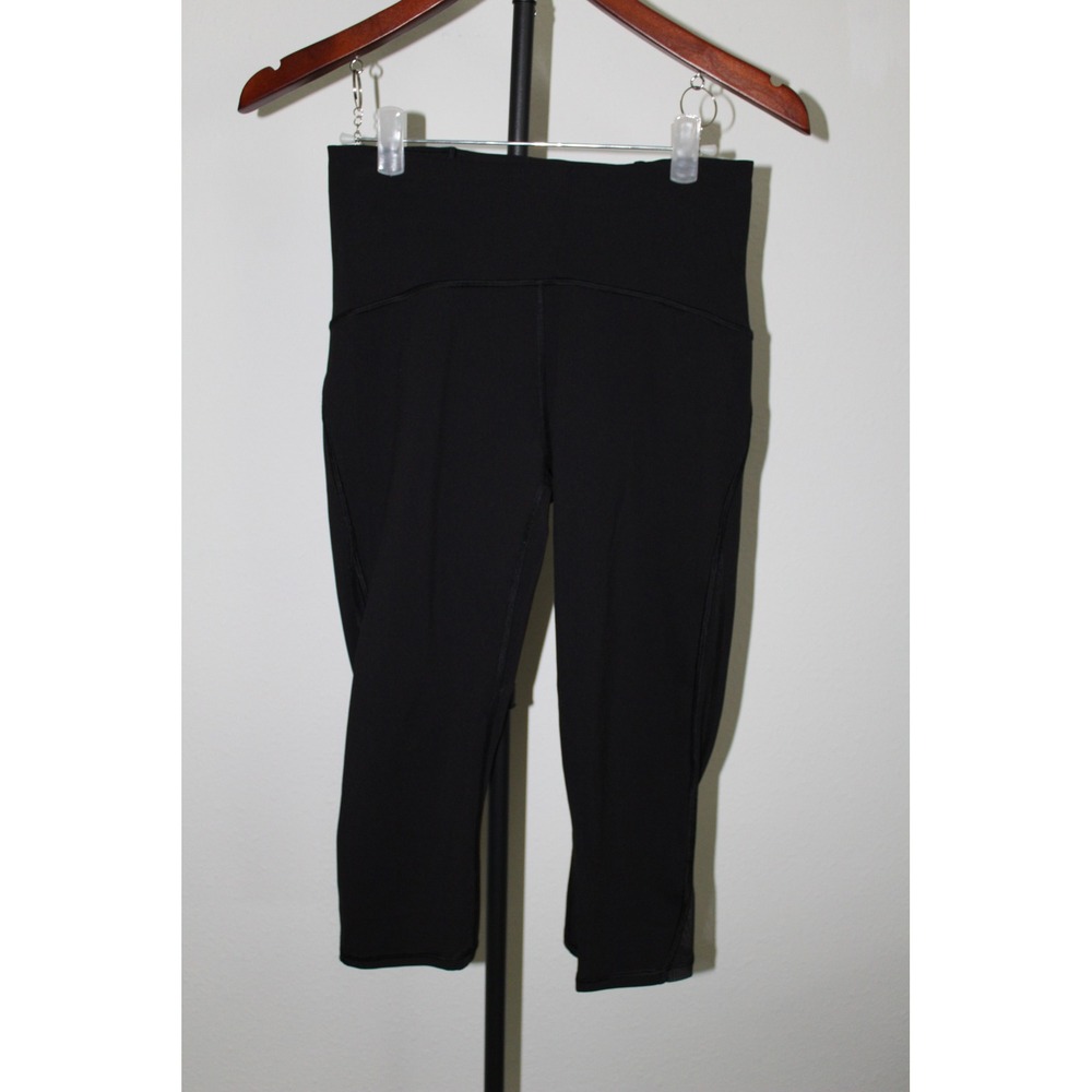 Lululemon Black High Rise Crop Leggings with Mesh Panels Womens Size 6 W6ASPS‎